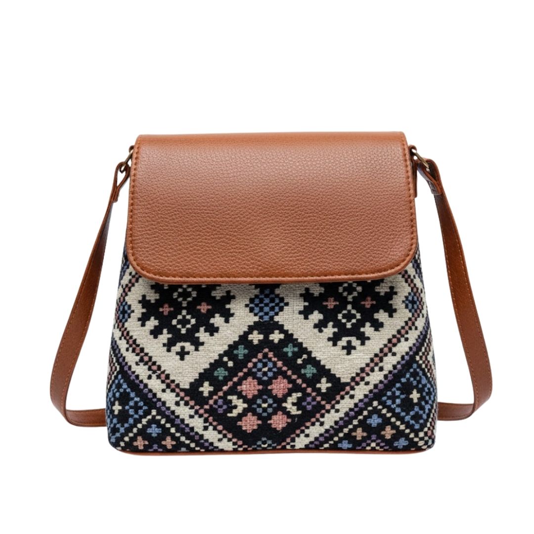 Stylish Leather Flap Sling Bag for Everyday Use 152